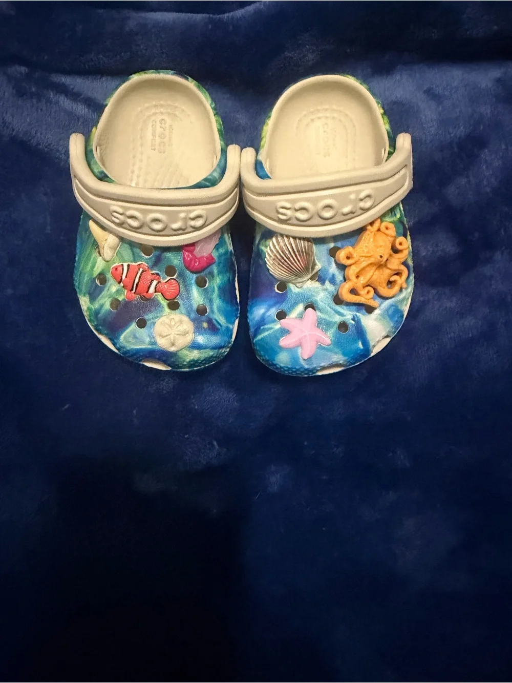 Crocs Kids C4 Ocean Tie Dye Clogs Sea Life Charms NWOT